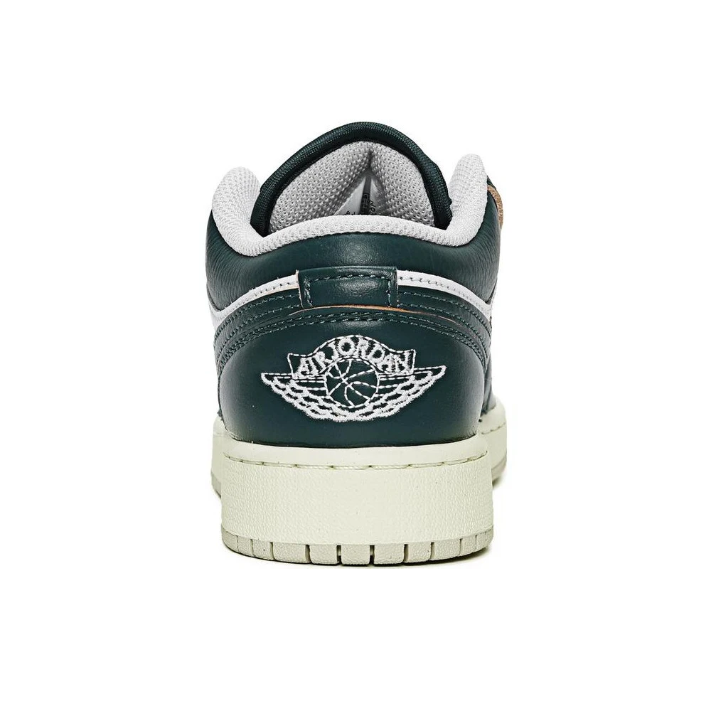 kf-S29cc8ad8b66a44fa9255cb6cab55c2d1r-NIKE-2024-Boys-AIR-JORDAN-1-LOW-SE-GS-JordanBasketball-Shoes-FQ8041-300